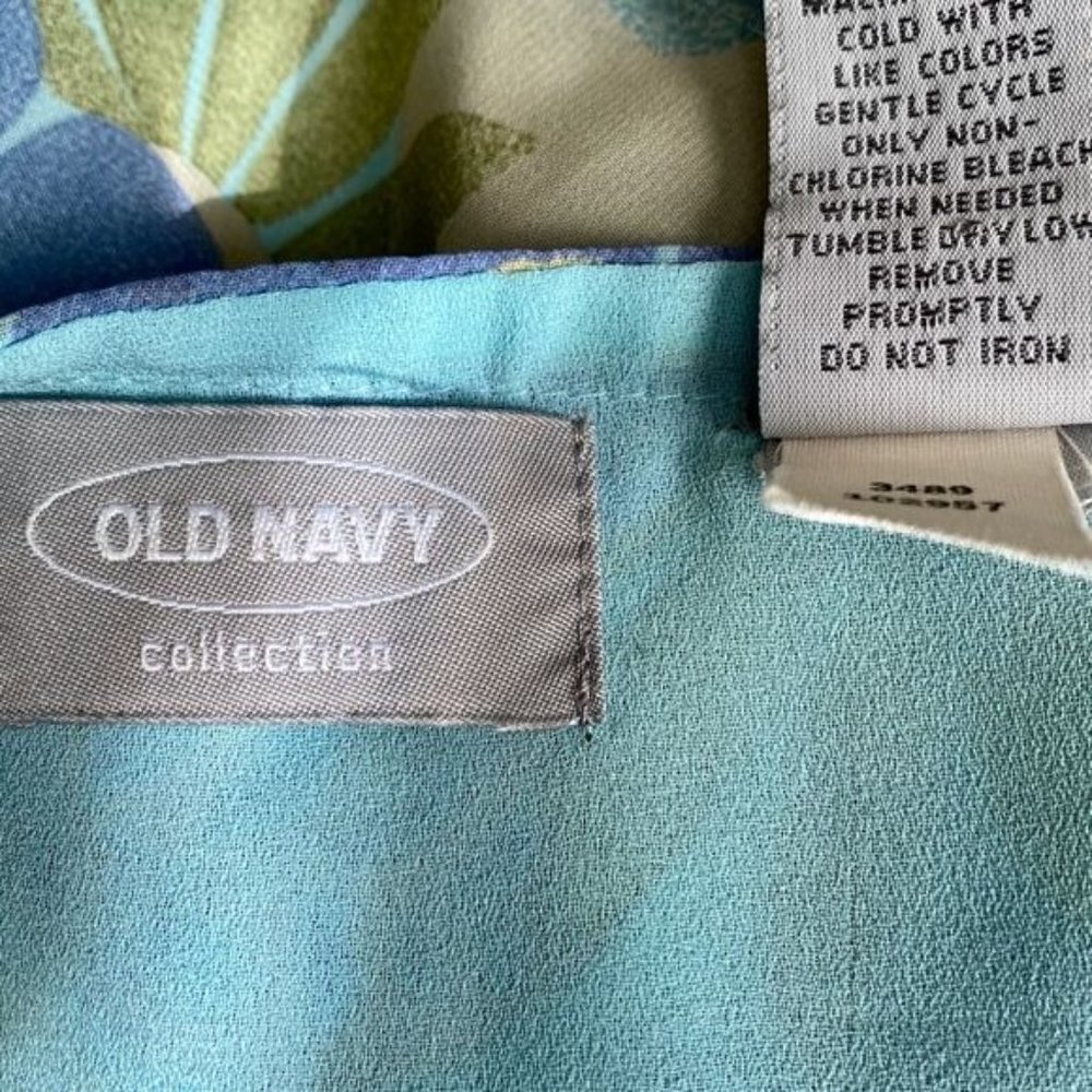 Old Navy Skirt Lined Polyester Light Blue with Flowers Size 8 - Picture 5 of 7